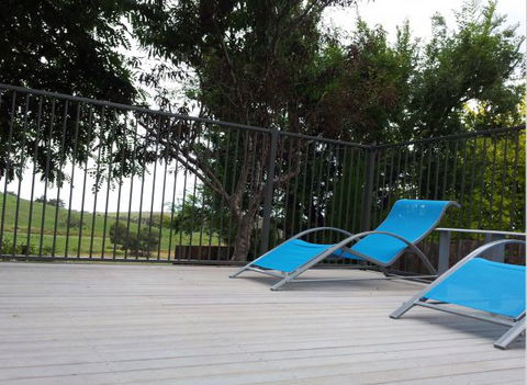 A Way To Relax At Welcome Springs Country Stays - Tourism Guide 9